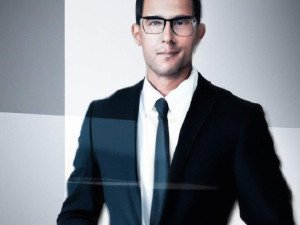 Festivals and concerts using printed phone cases for promotional giveaways